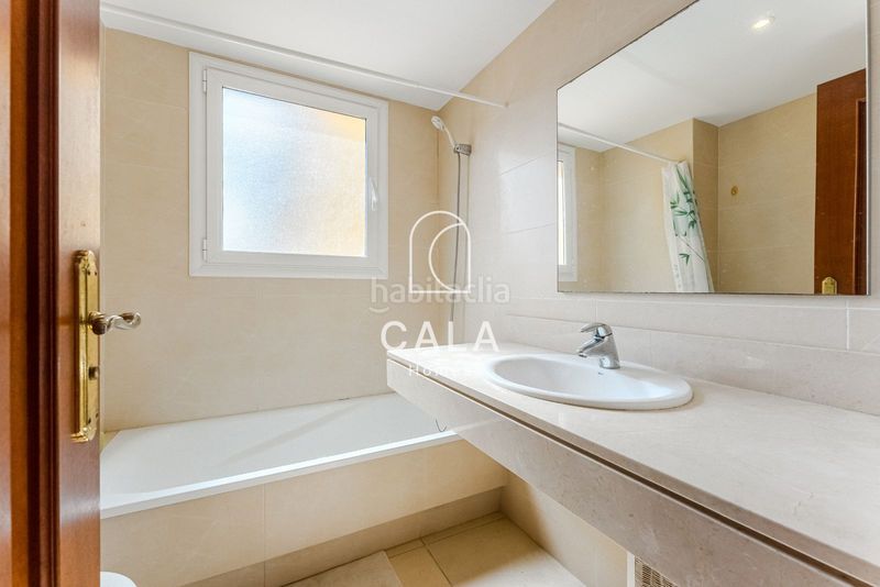 Foto 1ac8385b-883f-4cd0-9aba-ecc1ac22f7bd. Apartament amb calefacció aparcament a Alcalá Guía de Isora
