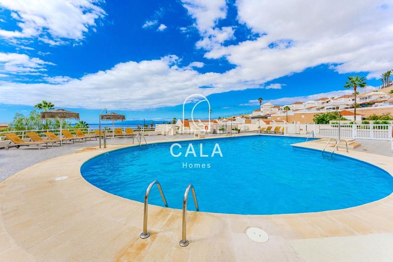 Foto bcdbca1a-8868-48de-a143-a18801a39ba2. Pis amb calefacció piscina a San Eugenio Alto Adeje