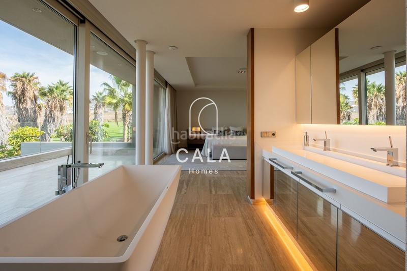 Foto 704c710f-00e9-4038-a960-1167640db2d1. Haus mit heizung parking pool in La Caleta Adeje