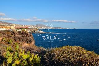 Xalet  El muelle. Villa en primera línea de mar en la caleta