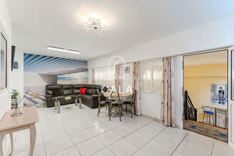 Foto 73b75beb-5270-4e00-aa14-133ff5873883. Xalet amb aparcament piscina a Los Cristianos Arona