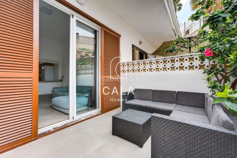 Foto 2aa32696-a3ac-4fa9-892e-1f9ff1f574ff. Casa adossada amb piscina a Playa de las Américas Arona