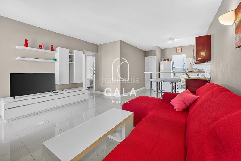 Foto ca5934b9-8620-42ca-8790-eb07c854ee98. Apartament amb piscina a San Eugenio Alto Adeje