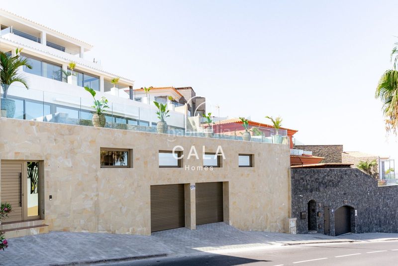 Foto ab48269c-e265-48b8-b2c0-f22f602ee35c. Casa amb calefacció aparcament piscina a San Eugenio Alto Adeje