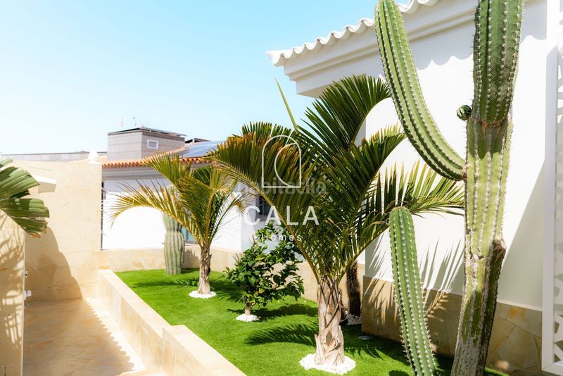 Foto eacbd5fd-53e9-446e-a5cd-ac58c9163c22. Casa amb calefacció aparcament piscina a San Eugenio Alto Adeje