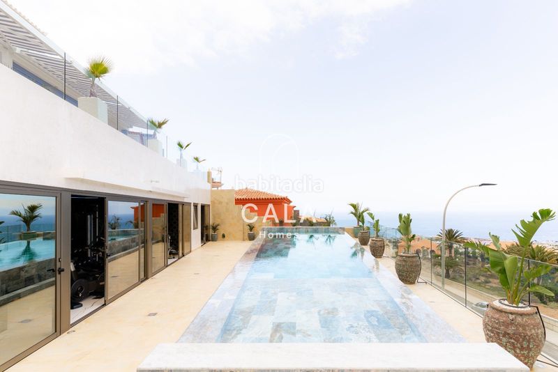 Foto ef1745b3-c37b-4ea5-956f-892179592c0b. Casa amb calefacció aparcament piscina a San Eugenio Alto Adeje