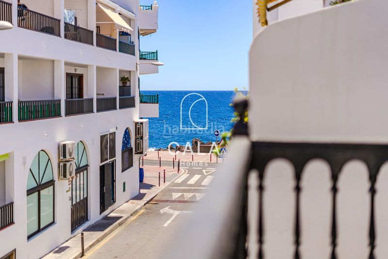 Foto bc299e5c-10a0-40c1-aae3-0c826133db74. Casa adossada amb aparcament piscina a Playa de San Juan Guía de Isora