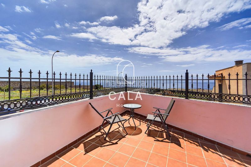 Foto f32f36ff-95d1-46c4-8a7c-d0f9b16220b2. Duplex con parcheggio piscina in Callao Salvaje - Playa Paraíso Adeje