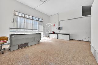 Locale commerciale  Viera y clavijo. Local estratégico en adeje con parking privado