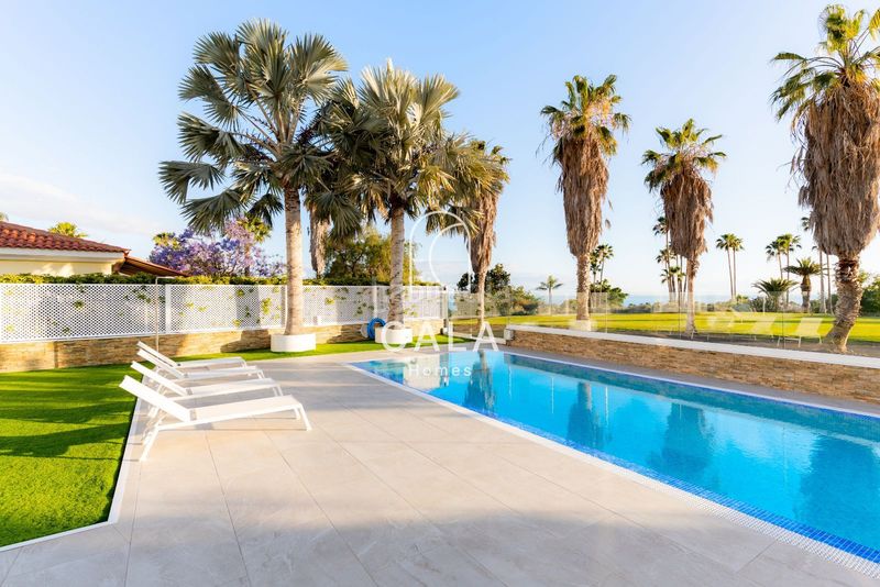 Foto c9b700a2-bad8-4328-9392-1e0dd224a46c. Casa amb calefacció aparcament piscina a La Caleta Adeje