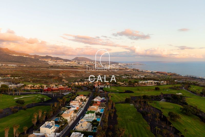 Foto fffe1132-262c-4d1d-a8bd-c79027e0738b. Casa amb calefacció aparcament piscina a La Caleta Adeje
