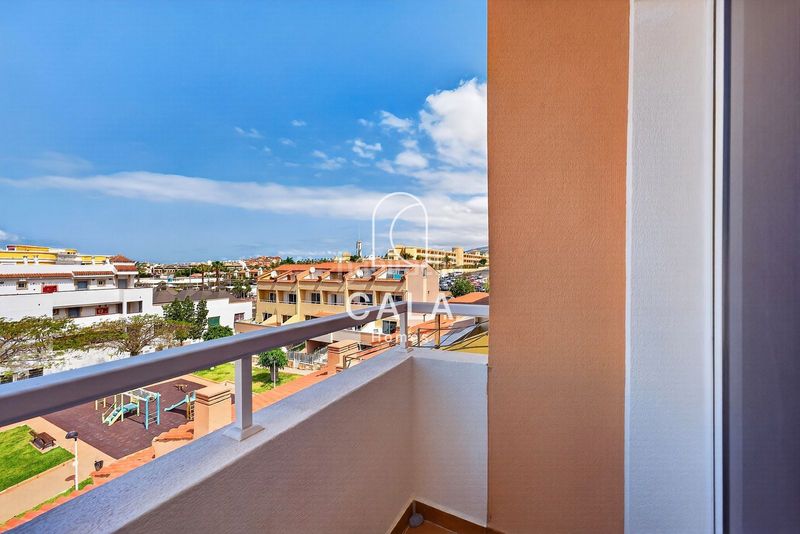 Foto d96d88a7-4570-44eb-a06a-772792ea8c38. Casa adossada amb calefacció piscina a Playa del Duque Adeje
