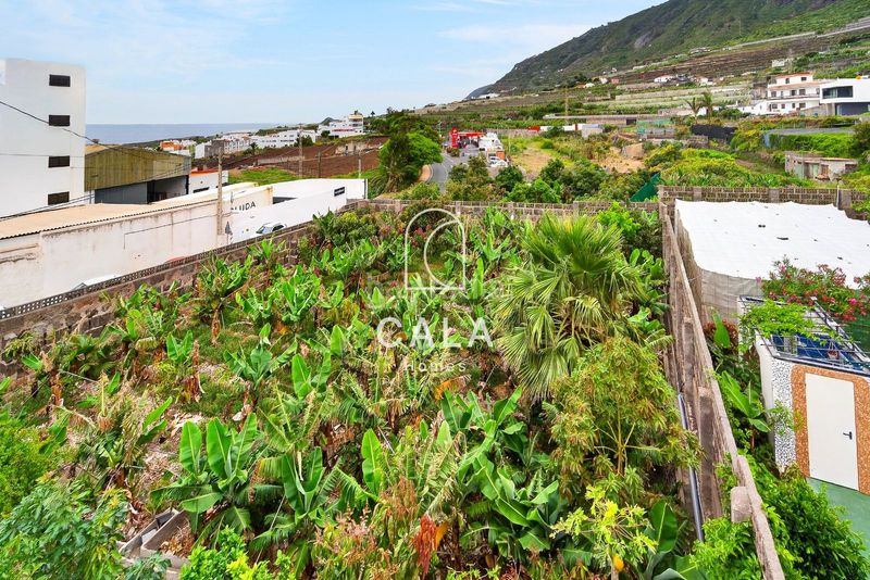 Foto 56e5f9c6-c288-4dca-adfa-f3d95a475b04. Casa amb aparcament a Garachico