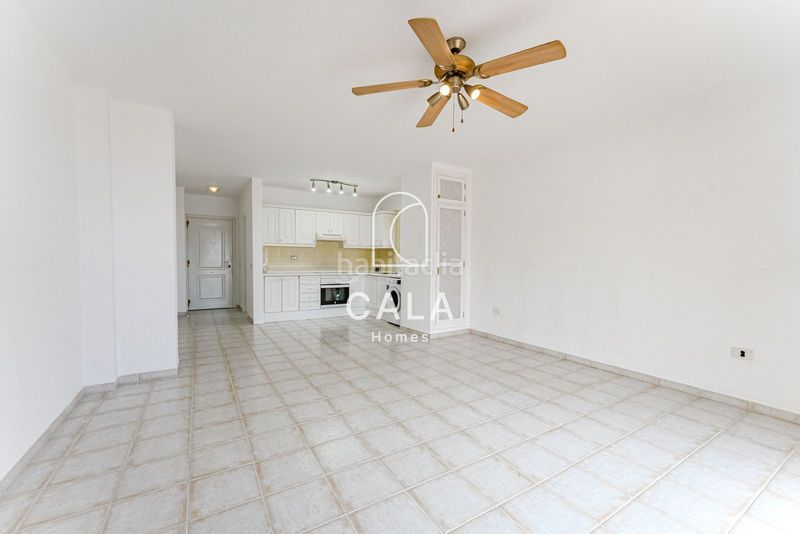 Foto 495ddd5f-7838-48ef-98fc-8ba8aed8fe99. Apartament amb piscina a Torviscas Centro y Alto Adeje