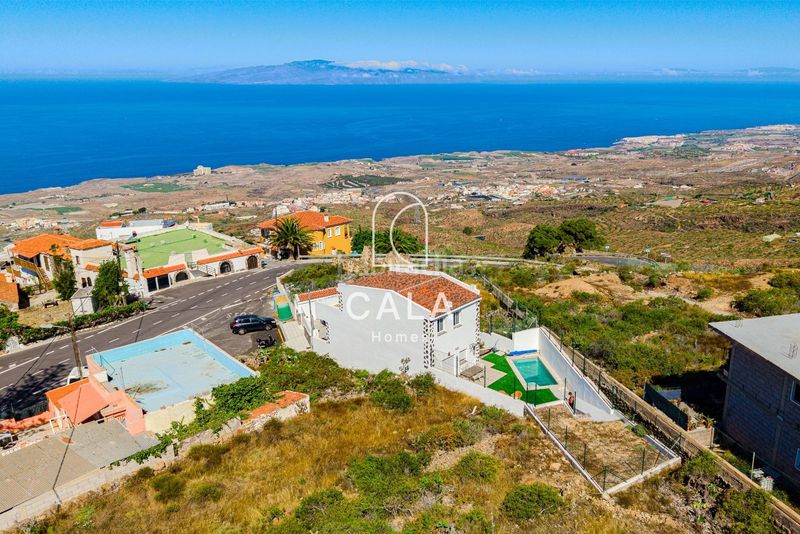 Foto f31ed0c2-829d-4e91-a851-120db920414c. Casa amb calefacció aparcament piscina a Tijoco Bajo Adeje