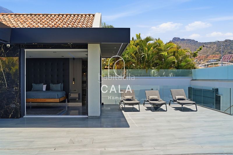 Foto 1a1a9f05-29dd-4977-8585-4115a2ba69d1. Casa amb calefacció aparcament piscina a Playa Fañabé Alto Adeje