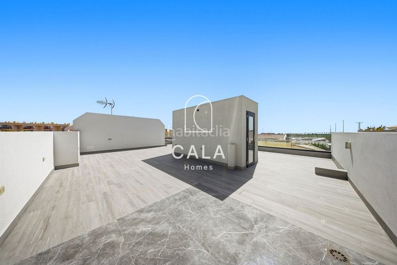 Foto 1d91e414-804a-458d-a69d-f46e5c6a3174. Casa amb calefacció aparcament piscina a Playa Fañabé Alto Adeje