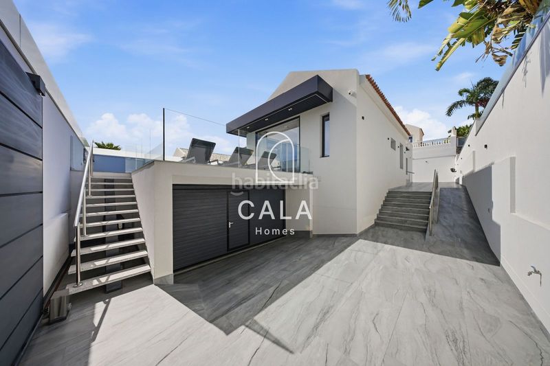 Foto a2e8bdd5-374a-449a-b9ea-5963ed60a477. Casa amb calefacció aparcament piscina a Playa Fañabé Alto Adeje