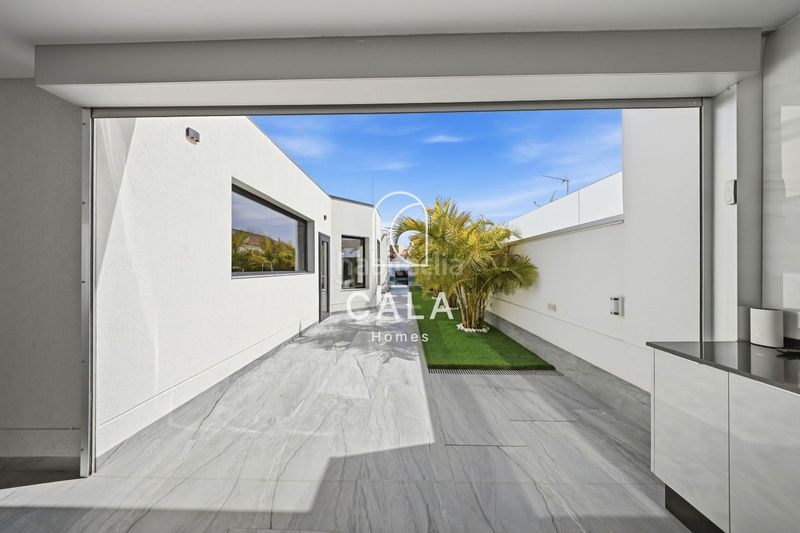 Foto e35978c3-d1d6-4769-af97-e34981691520. Casa amb calefacció aparcament piscina a Playa Fañabé Alto Adeje