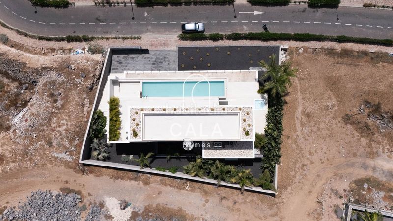 Foto fec0eb1e-7f1e-4a05-835f-dbab8f327b3b. Casa amb calefacció aparcament piscina a Abama Guía de Isora