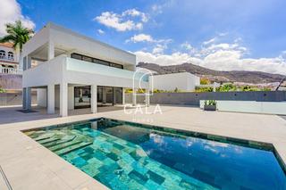Xalet  El sauce. Moderna villa de 4 dormitorios en costa adeje