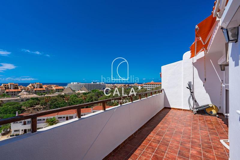 Foto f0e82569-2f47-4097-ab92-92af923a0e9b. Àtic amb aparcament piscina a Los Cristianos Arona