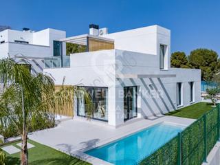 Haus  N/a. Villa de lujo con piscina en finestrat