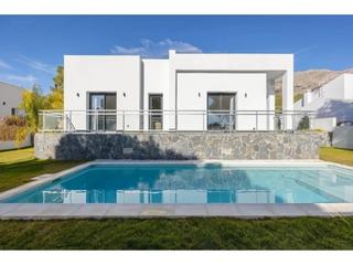 Haus  N/a. Villa independiente en altea la vella con piscina