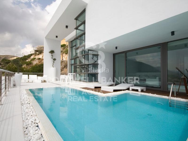Foto 915ce27c-fe02-41d6-9672-0a51913dd76c. Alquiler casa villa hills en Altea hills Altea
