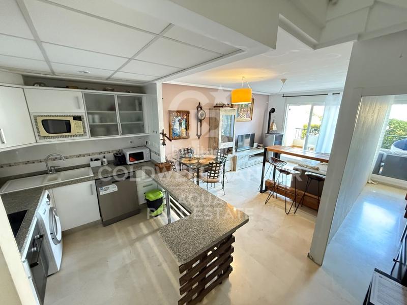 Foto 977792bf-6eb2-4624-8e69-75e62212a95c. Apartamento dúplex exclusivo en Mascarat con vistas al mar en Altea