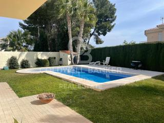 Xalet a Barranco Hondo. Chalet independiente la nucia varadero