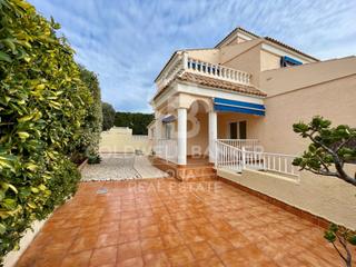 Casa  N/a. Chalet independiente