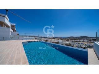 Maison  N/a. Villa con vistas panorámicas y piscina