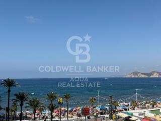 Apartament  N/a. Piso en 2 linea de playa con vistas