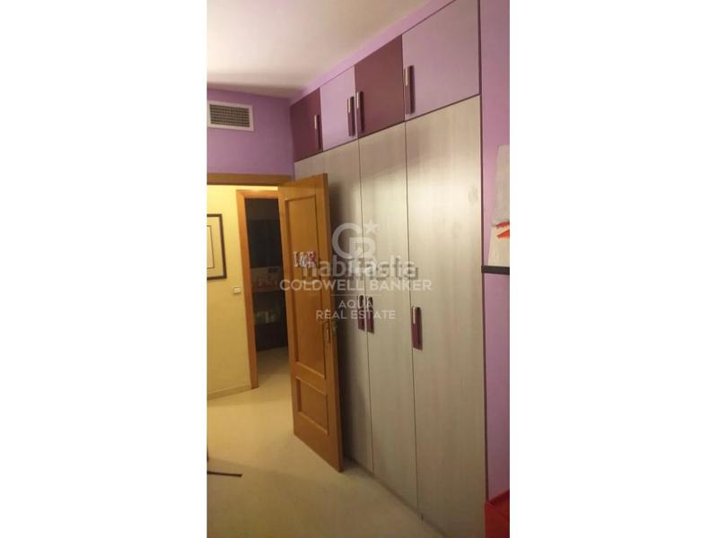 Foto 8341b73f-de09-449f-910c-8c90ece7ba06. Rent flat with parking in Playa Poniente Benidorm