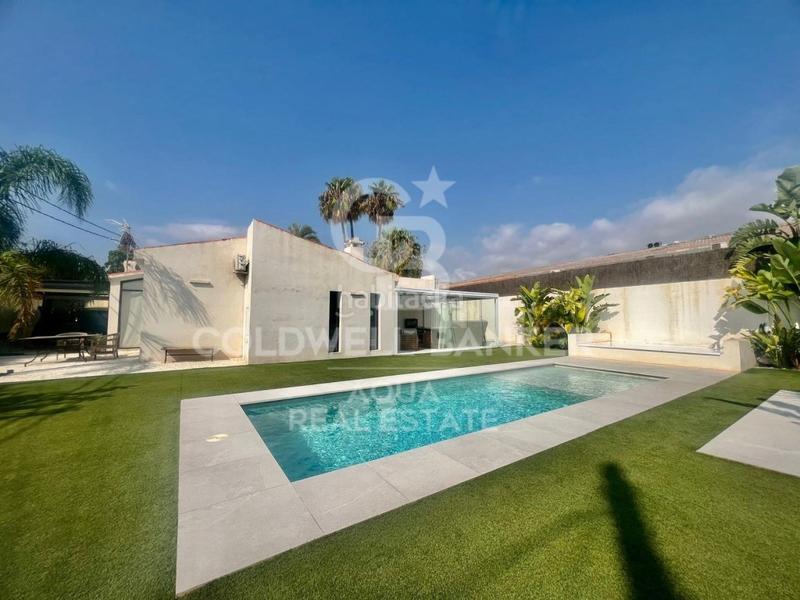 Foto d9a82463-4e12-4a2e-886a-d85f3c3e4f9a. Affitto chalet con parcheggio piscina in L´Albir Alfàs del Pi (l´)