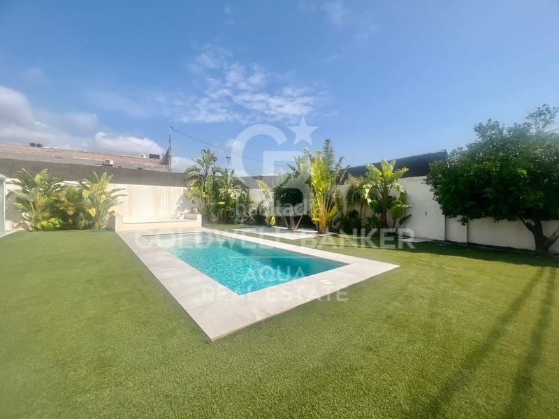 Foto df754a1b-fbfe-49e8-9e98-74018f58ce13. Affitto chalet con parcheggio piscina in L´Albir Alfàs del Pi (l´)