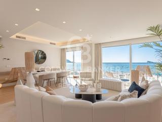 Apartamento en Playa Poniente. Delfín tower apartamentos primera línea playa de poniente