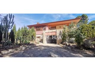 Chalet en Coloma. Fantástica vivienda la nucía