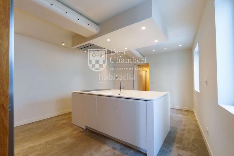 Foto 70b62f91-f8ea-458f-a2b9-d99d81f6e484. Location appartement avec chauffage dans Cortes-Huertas Madrid