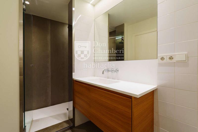 Foto 2ca472d7-7d04-4c45-be82-5168c1150600. Rent flat with heating in Cortes-Huertas Madrid