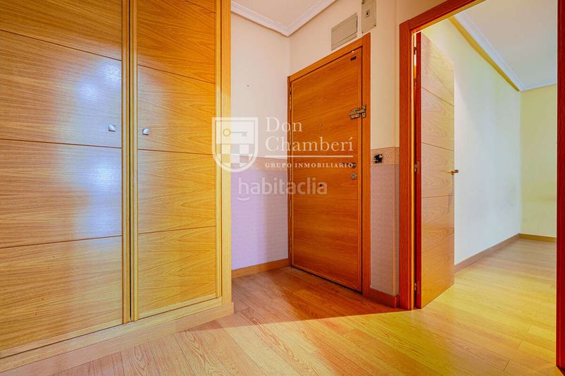 Foto 83f8f6e0-327d-44fa-abc8-b52f2bbd18da. Piso magnífico piso exterior en calle de las delicias en Madrid