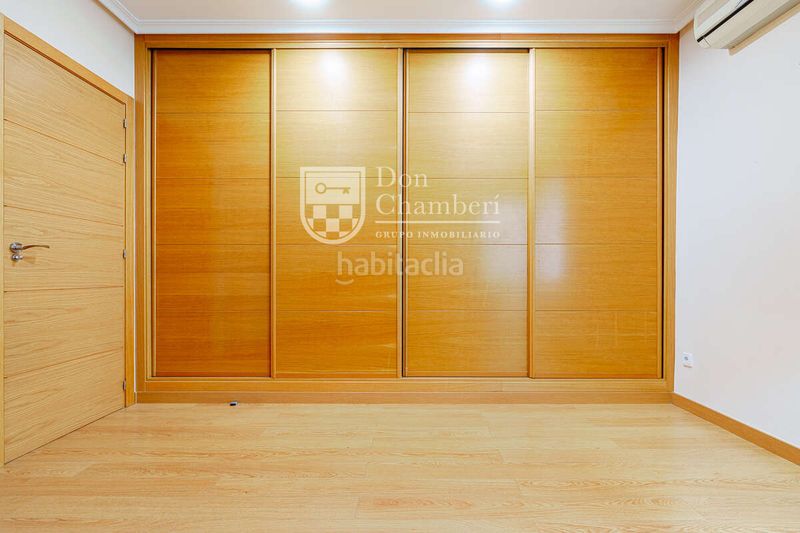 Foto d57eeba1-be12-44c2-a6d7-741b65f495ef. Piso magnífico piso exterior en calle de las delicias en Madrid