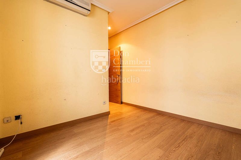 Foto ec308099-d977-413a-bdc1-1f56646446b4. Piso magnífico piso exterior en calle de las delicias en Madrid