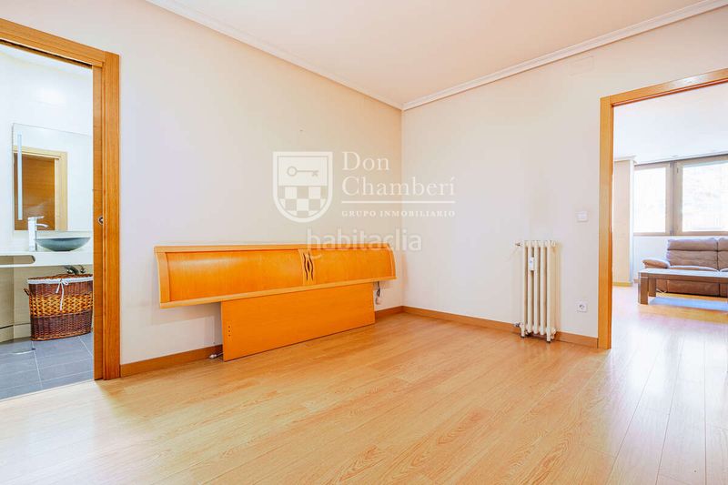 Foto f6abde2e-9df0-43de-b5f0-b41d5dbe8a4c. Piso magnífico piso exterior en calle de las delicias en Madrid