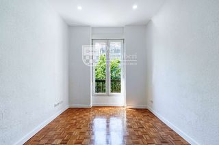 Affitto Appartamento  Ríos rosas. Piso exterior en ríos rosas