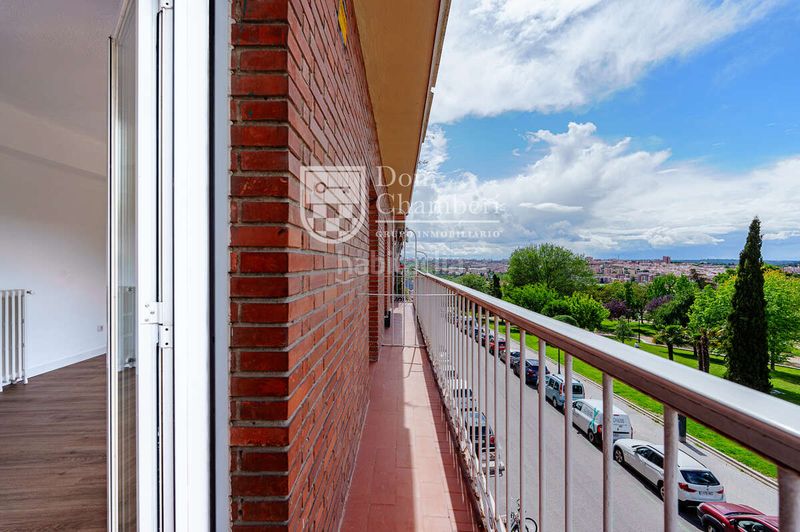 Foto 9d9f8ef9-e669-484f-b72e-abe5ae982505. Rent flat with heating in Palacio Madrid