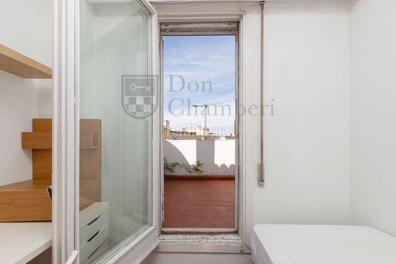 Foto 037207d2-4f05-4f85-a653-441423f53d3d. Location duplex avec chauffage dans Gaztambide Madrid