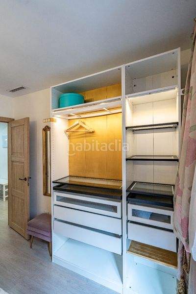 Piso espacioso piso en una exclusiva calle peatonal del centro histórico en Valencia - Imagen 16