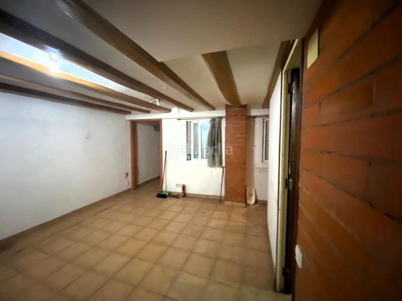 Foto 459ce1c9-8290-4b9b-b852-409e73b8e8bb. Local comercial a lado de via laietana ubicado en calle verdaguer i callis se vende local de 194 mts. distribuidos en 126 mts2. en planta + al en Barcelona